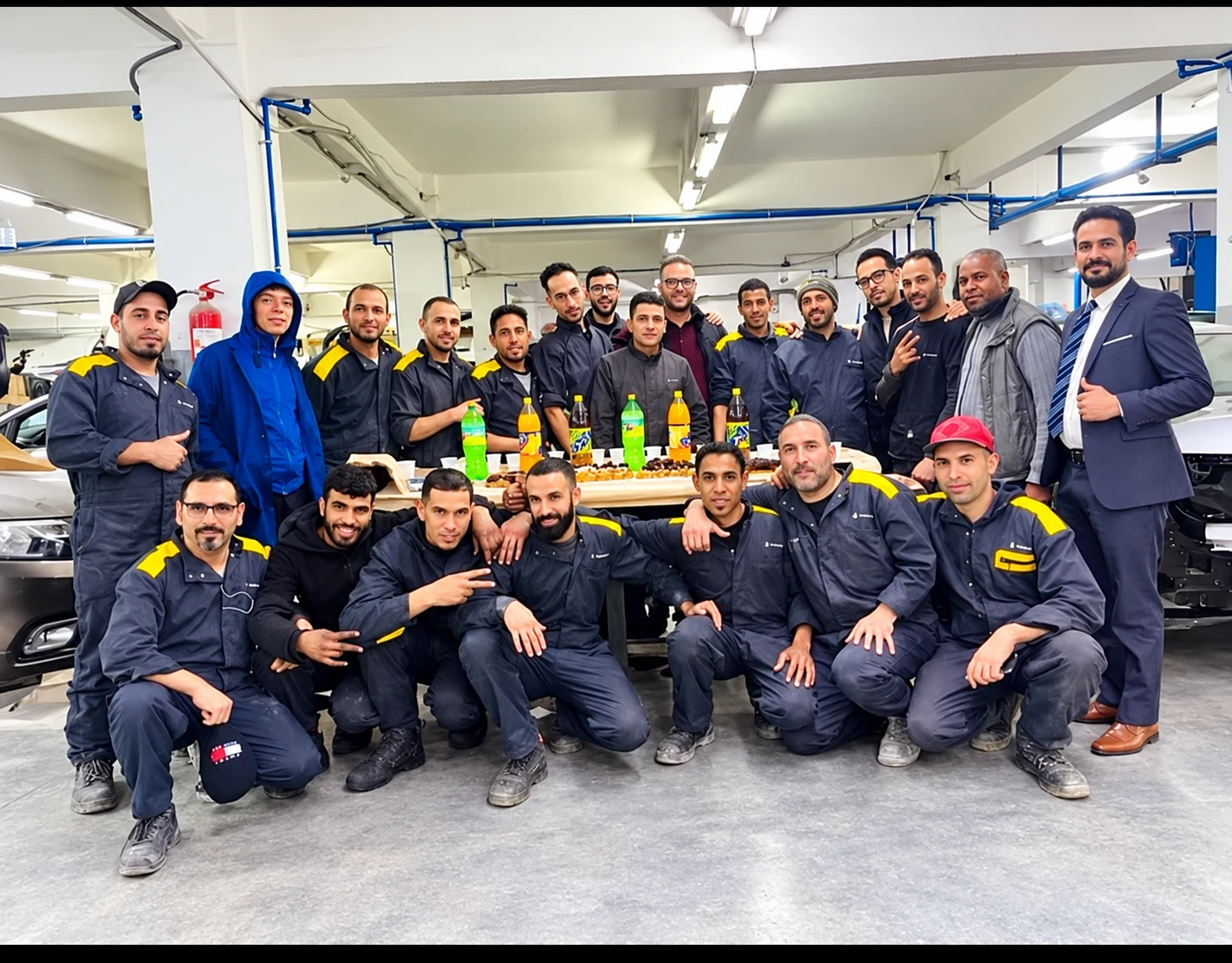 L’équipe Amis Classe dans l’atelier